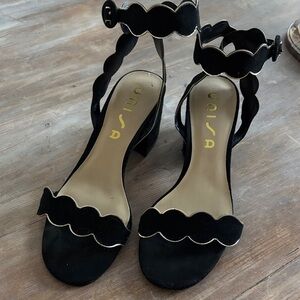 Unisa Black Scalloped Heels